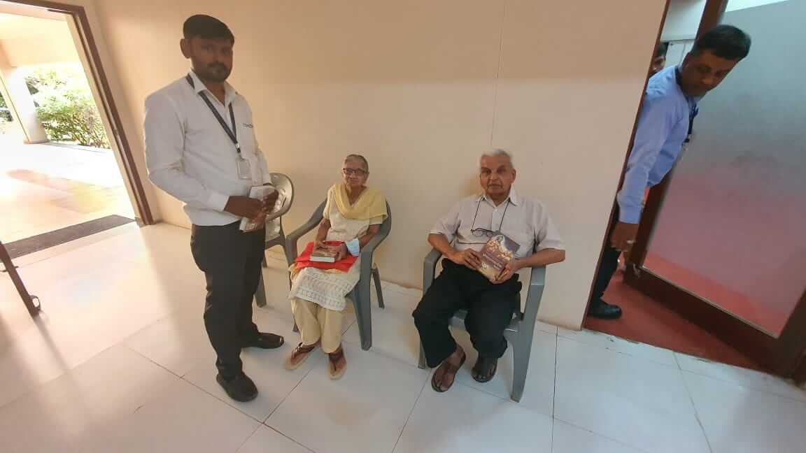 Bhgavat Gita Distribution